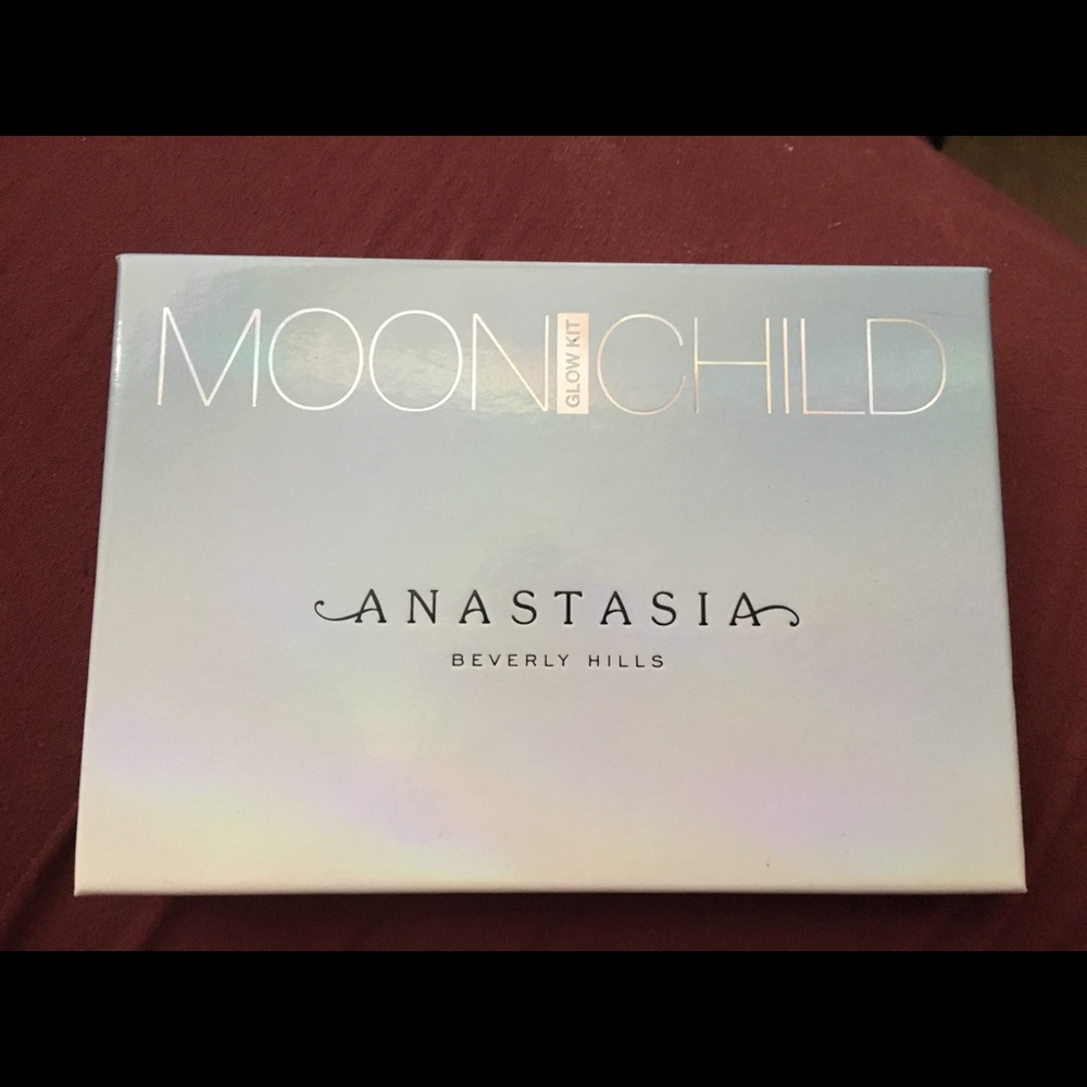 Anastasia moonchild highlighter palette